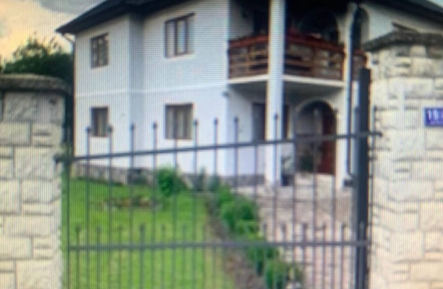 Charming villa with WiFi in picturesque Vișeu de Sus