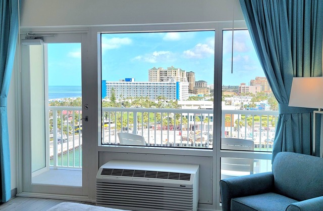 ChartHouse Clearwater Beach Marina Hotel