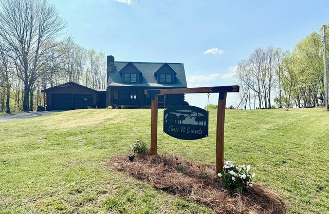 Chase N' Sunsets - NEW Listing, Brow view, between Mentone & Little River Canyon