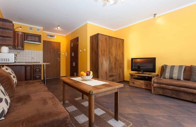 Chełmońskiego 11 | Functional Studio | In Center