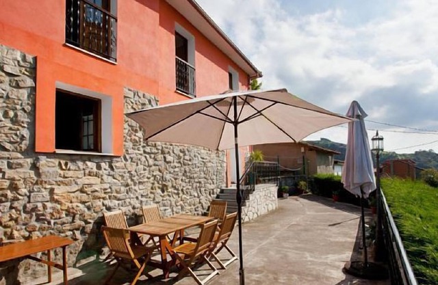 Cheap rural accommodation in small village ideal families