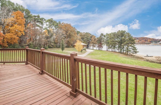 Cherokee Lake Front Cabin with Private Dock