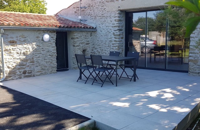 CHEZ MARCEL* Gîte PMR (base for rest, heated pool)