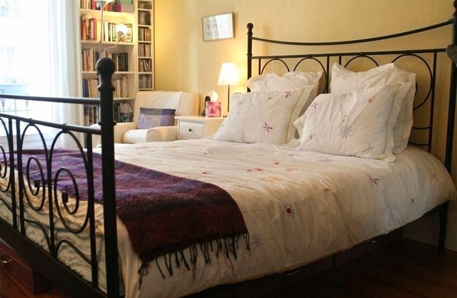 'Chez Pierre': Live like a Parisian!
