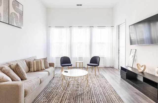 Chic 1BR Apt in Downtown ATL!
