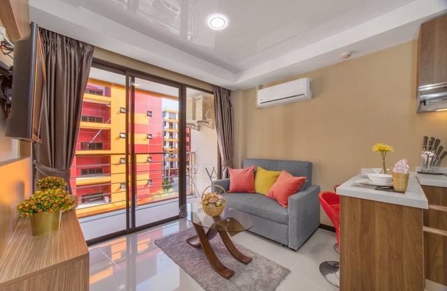 Chic 1BR S510 – 1.5km to Nai Harn Beach
