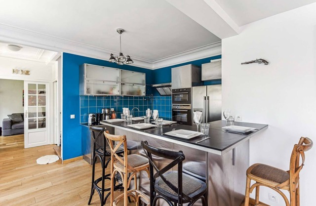 Chic and spacious house near Paris