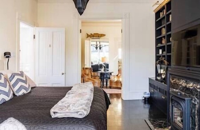 Chic Jr. Studio Pacific Heights Victorian Home-pvt