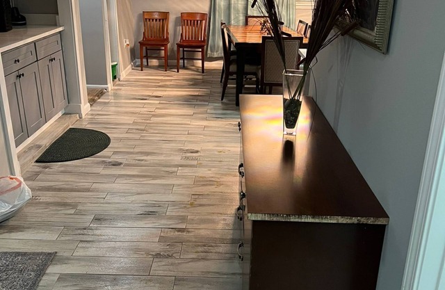 Chic Rancher 7BR Compound Near Graceland & Airportn