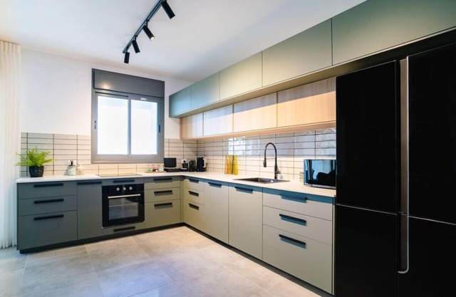 Chic Retreat Near the Sea by Sea N' Rent