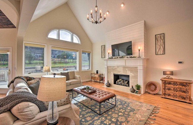 Chic Sky Valley Resort Home on Golf Course!