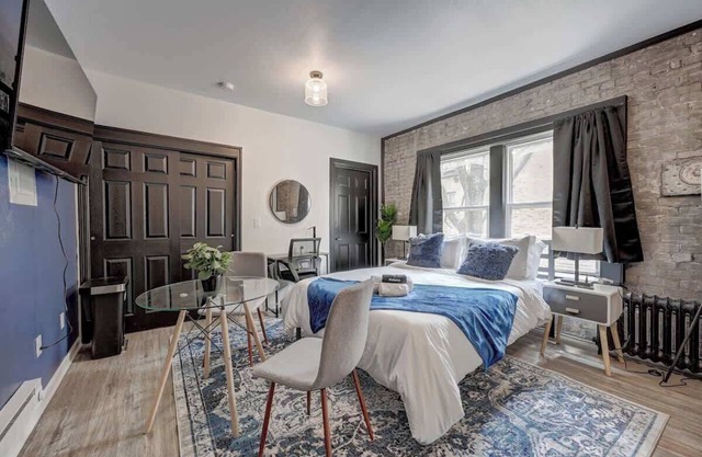 Chic Studio Apartment in McKinley Beach & Brady St