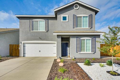 Chowchilla Home with Private Patio!