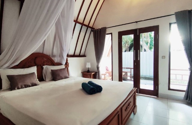 Chozy 1-bedroom bungalow with AC and WiFi in lovely Gili Air