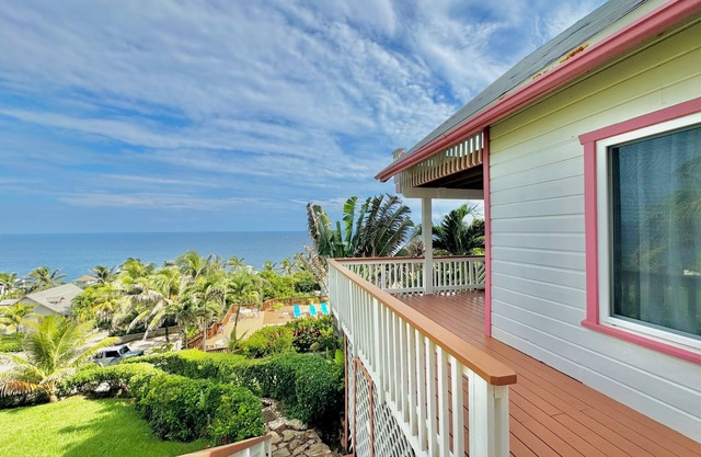 Cielo Vista @ Turtle Crossing , West Bay