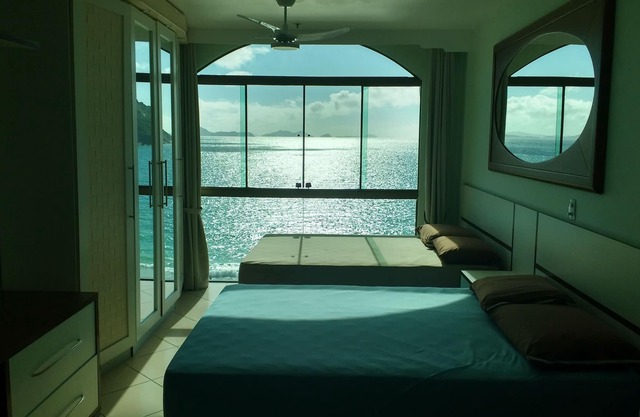 CINEMATOGRAPHIC VIEW! 6TH FLOOR OVER THE SEA