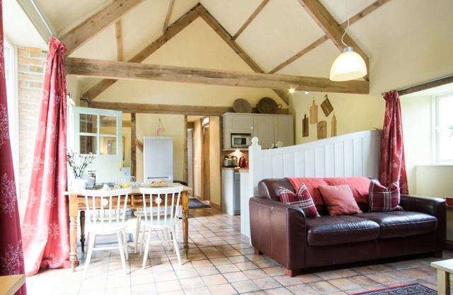 Cinnamon Cottage, Newcastle Emlyn