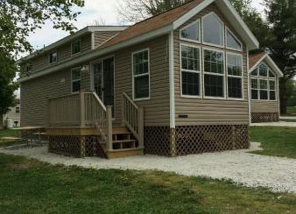 Circle M Camping Resort Loft Park Model