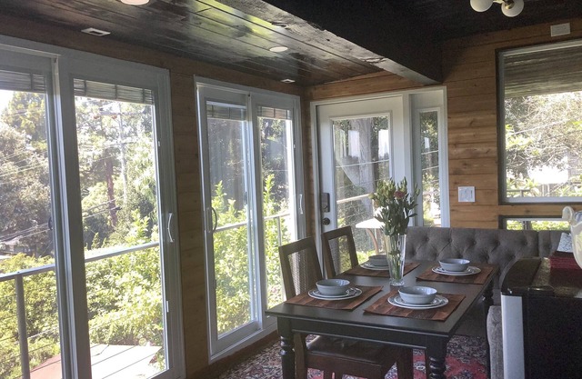 City and Mountain View with Art Deco in SLO.