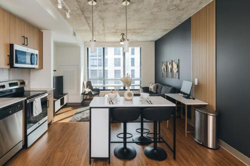 City Escape 2BR Apt with Resort Amenities