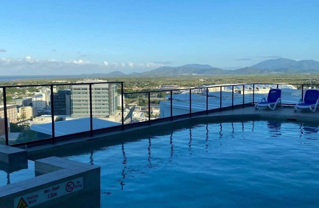 City living with Ocean Views - Highpoint Apartments