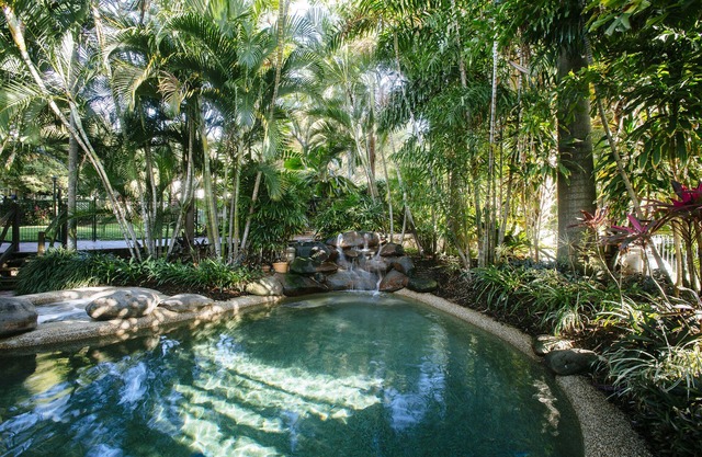 City Oasis Inn Townsville, SureStay Collection by BW