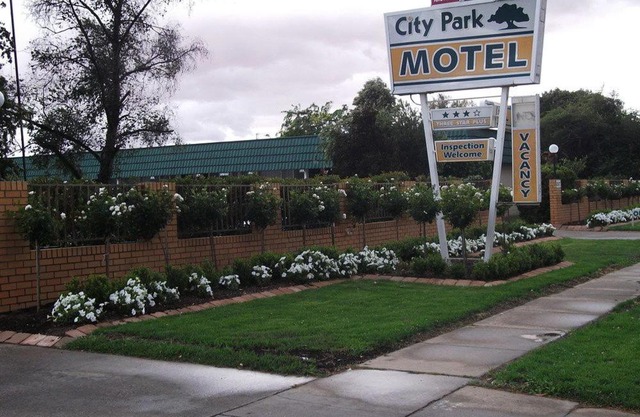 City Park Motel and Apartments