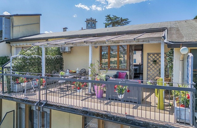 City/Village Apartment in Siena with 4 bedrooms sleeps 8