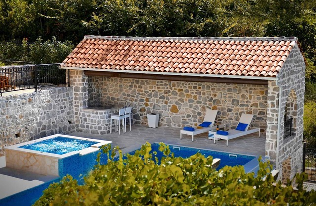 Classic Estate Villa