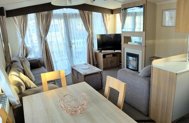 Cleethorpes Beach Haven - Broadland Drive