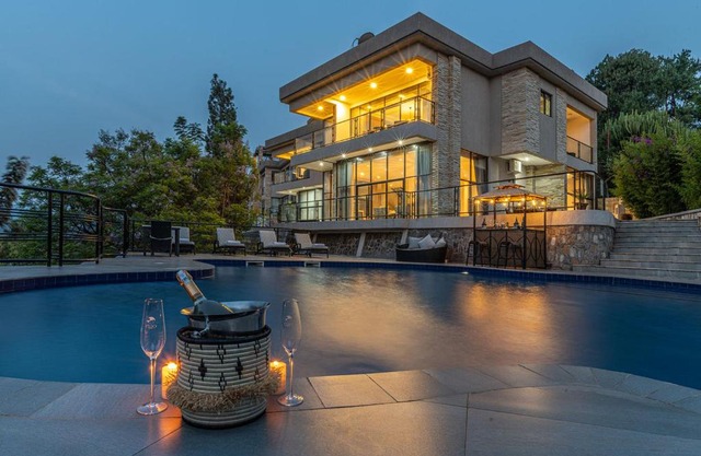 CLEO LAKE KIVU HOTEL