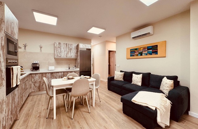 Click&Guest - Cosmópolis 2