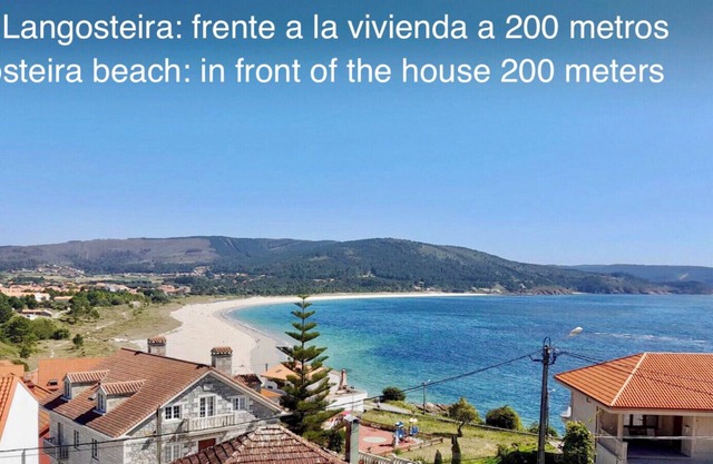 Climatic shelter in Finisterre in front of the beach 🏖️