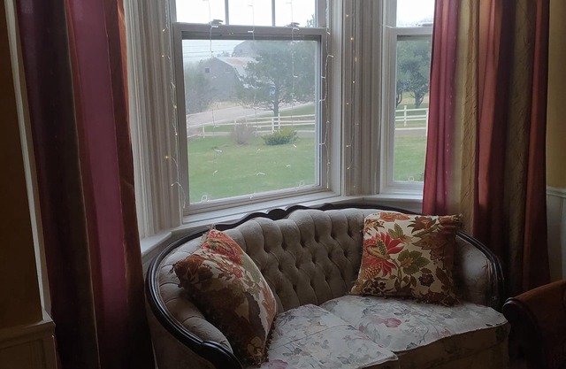 "Clinton Hills Summer House"nn2023 Tourism PEI license nbr:40000015