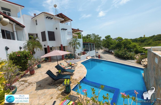 Close to Arrocito beach, ocean view condo for 2 to 6 persons.