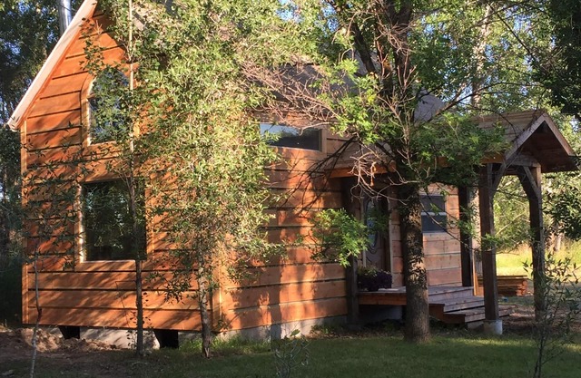 Close to Bear World , Heise Hot springs , West Yellowstone and Jackson Hole.