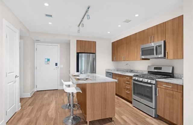 Close to Best Buy, Sephora, Lululemon | Prime 1BR in Reston