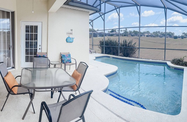 Close to Disney- 4 Bdrm Luxury with Private Pool