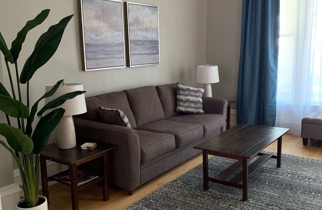 Close to Downtown & UWEC