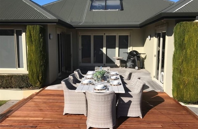 Close to Lake; Spa Pool, Games Room