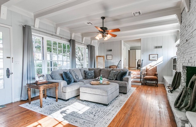 Close to OC & SNU & Fairgrounds w/3 King Beds