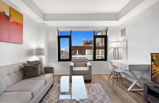 close to subway 1 BR | near Restaurant Row