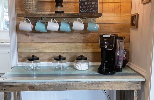 Close to the beach cottage within 1 mile of Carolina Beach Bridge