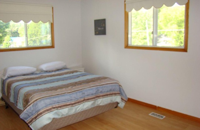 Close to the Beach and spacious enough for two families!