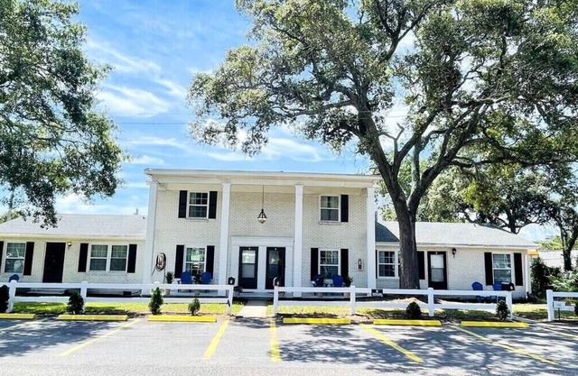 Close to the beach #4 Cozy condo!