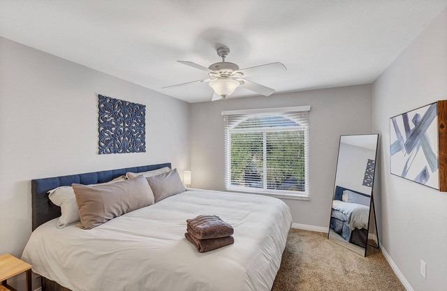 Close to the Las Vegas strip. Cozy and comfortable 2bd 2ba.