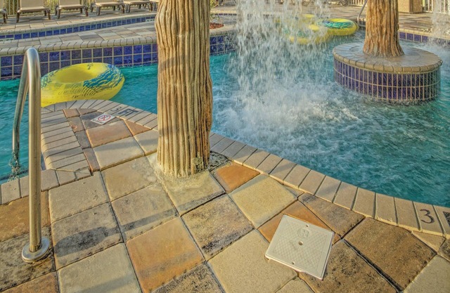 CLUB WYNDHAM TOWERS ON THE GROVE