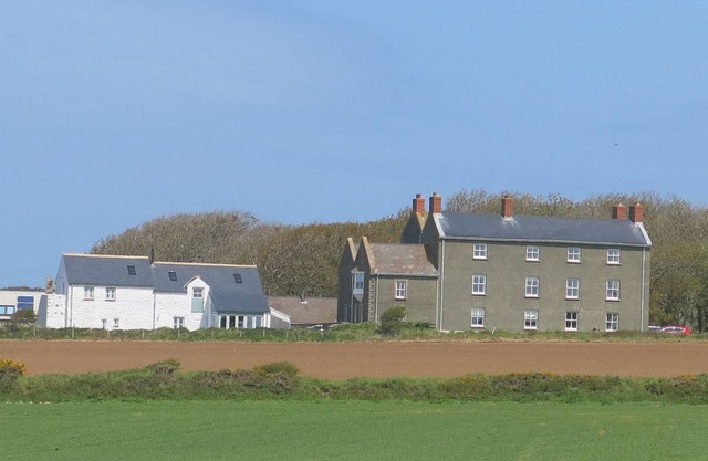 Coastal apartment with stunning views, near the Pembrokeshire Coastal Path