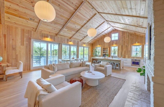 Coastal Escape with Direct Beach Access, Gourmet Kitchen, and Expansive Outdoor