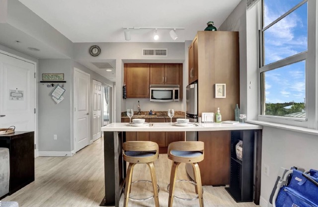 Coastal Key Suite - Casa Costa 406N, Pools, Jacuzzi, Beach & Dog Friendly